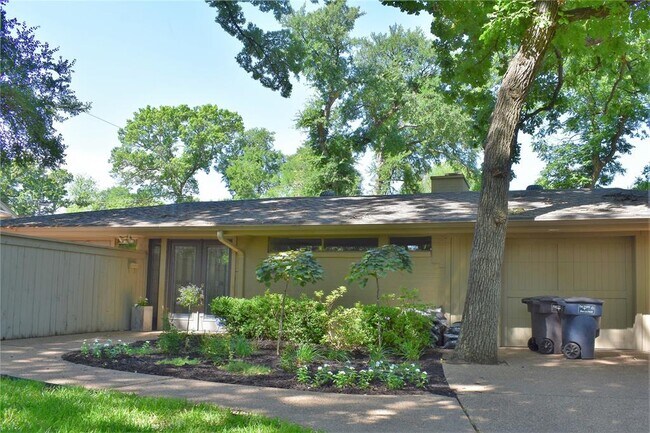 Foto del edificio - 3116 Tanglewood Trail