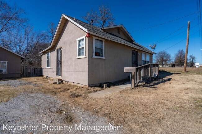 Building Photo - 2 br, 1 bath House - 4400 N Peoria Ave