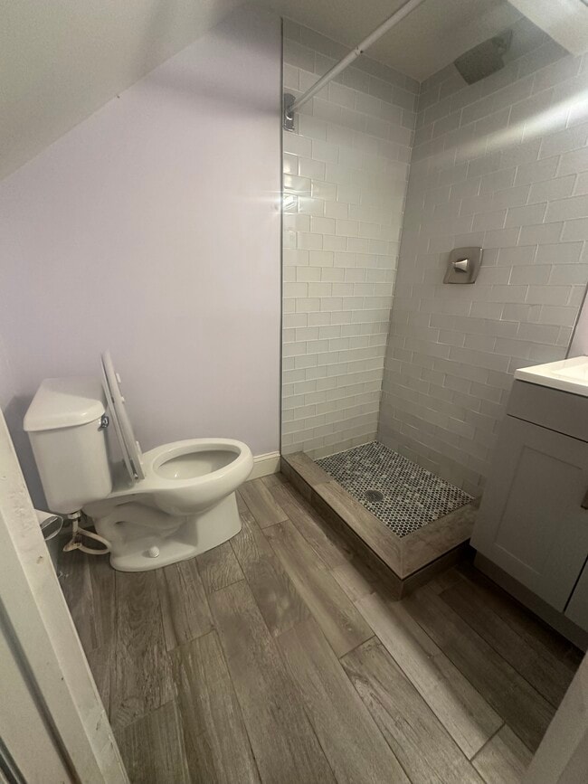 Building Photo - 3001 16th Rd S