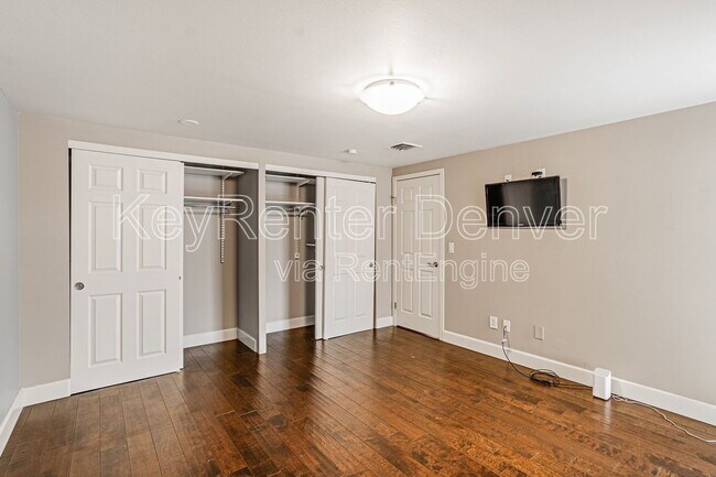 Foto del edificio - 800 N Pearl St