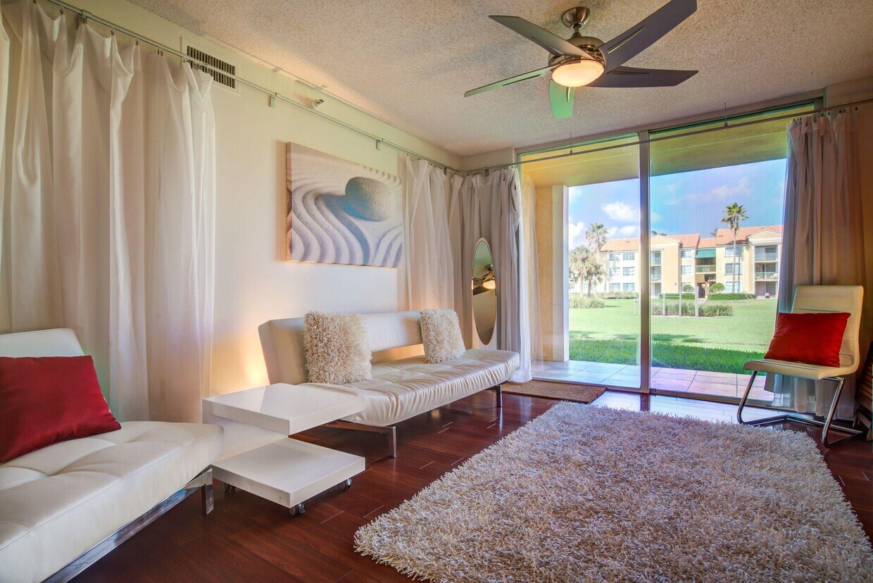 Foto principal - 157 Yacht Club Way