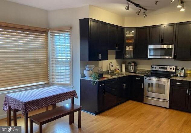 Foto del edificio - 9703 Whitley Park Pl