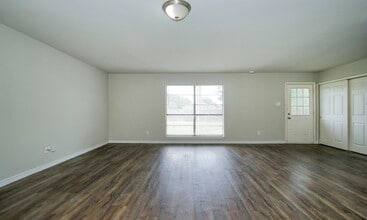 Building Photo - 17626 Bullis Gap Dr