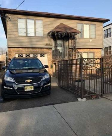 Foto principal - 1618 Paterson Plank Rd