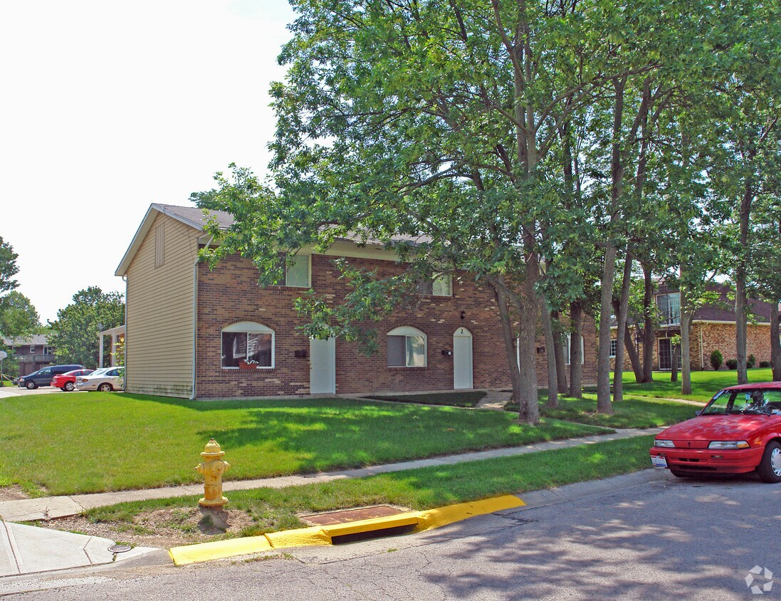 984 Somerset Dr, Miamisburg, OH 45342 Apartments in Miamisburg, OH