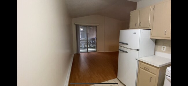 Building Photo - 804 S 7th St