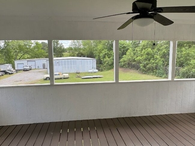 Building Photo - 2 Bed, 1.5 Bath Single Family Home in Mary...