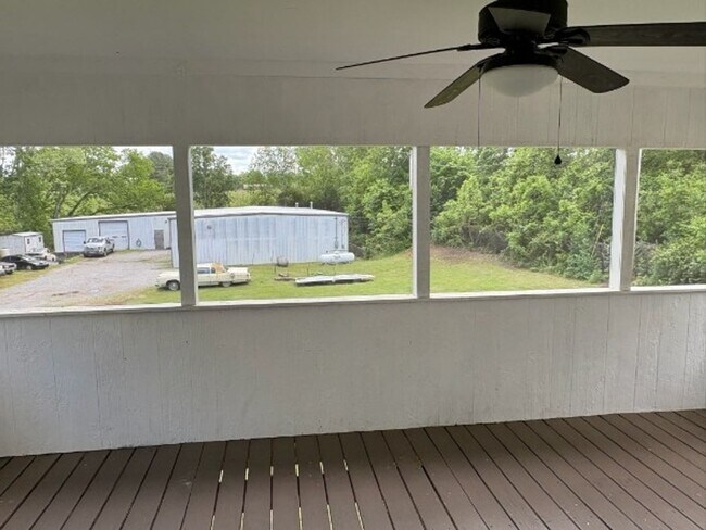 Foto del edificio - 2 Bed, 1.5 Bath Single Family Home in Mary...