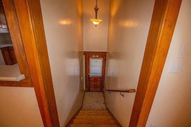 Building Photo - 1101 San Pedro Ave