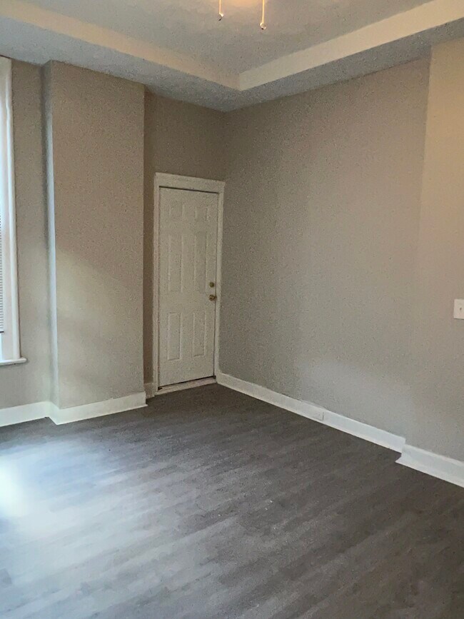 Bed 2 - 818 Oak St