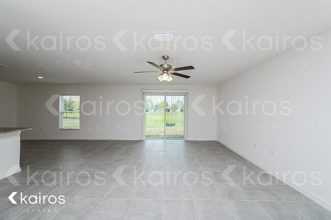 Foto del edificio - 8549 Indian Laurel Lane