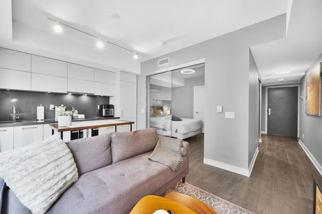 Building Photo - 188 Cumberland St