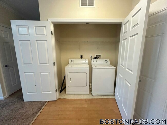 Building Photo - 311 Lowell St