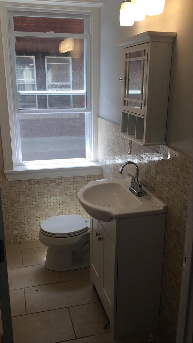Foto del edificio - 4900 Pine St