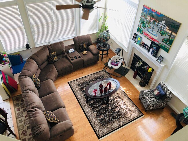 Foto del edificio - 603 Bluff Ct NE