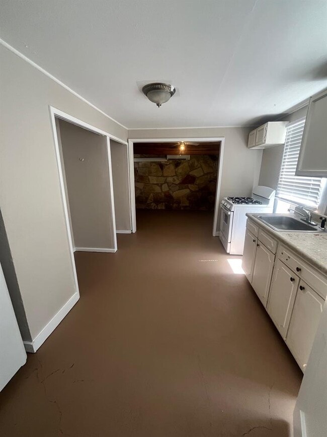 Building Photo - 1609 Morgan Ln