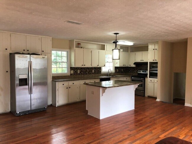 Foto del edificio - 2625 Davenport Rd NW