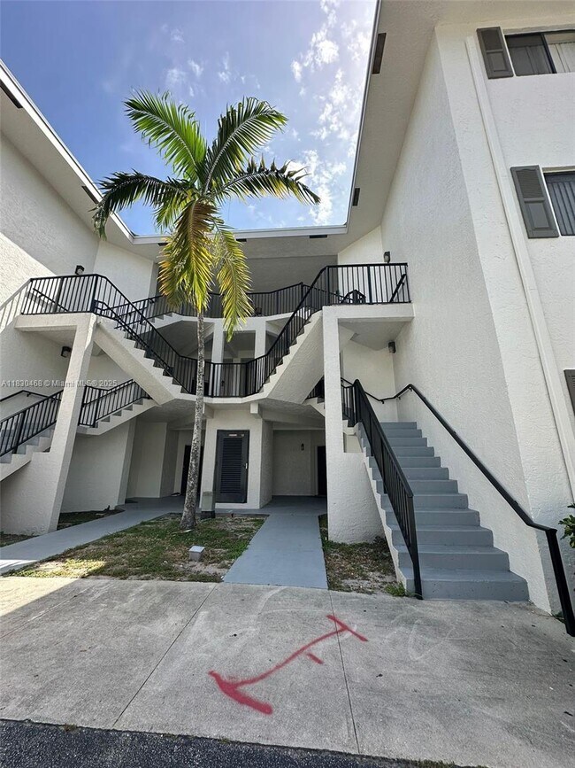 Building Photo - 2445 SW 18th Terrace