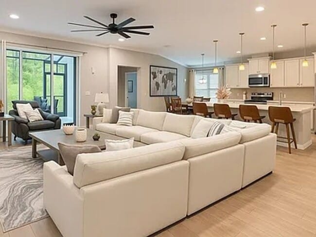 Building Photo - Spacious 4BR House in Jacksonville