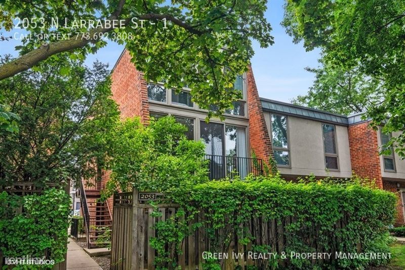 Primary Photo - 2053 N Larrabee St #1