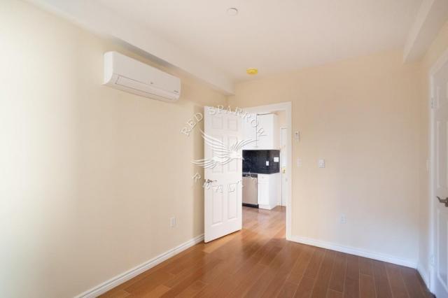 Foto del edificio - 1 bedroom in NEW YORK NY 10019