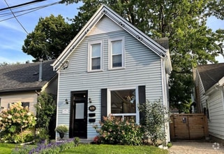 Building Photo - 679 Princess Ave