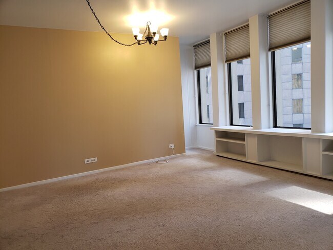 Foto del edificio - 100 E Walton St