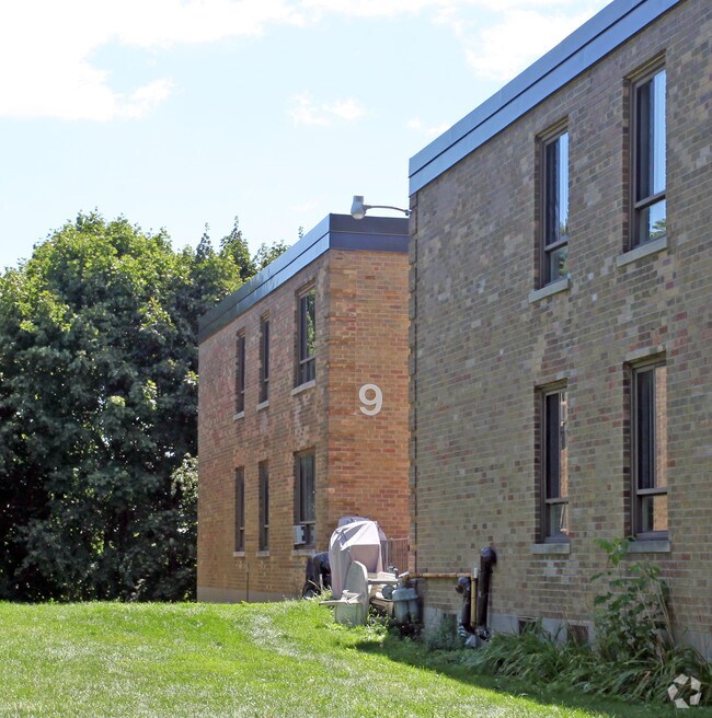Photo du bâtiment - Marine Heights Cooperative