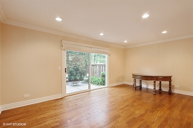 Building Photo - 1575 Anderson Ln