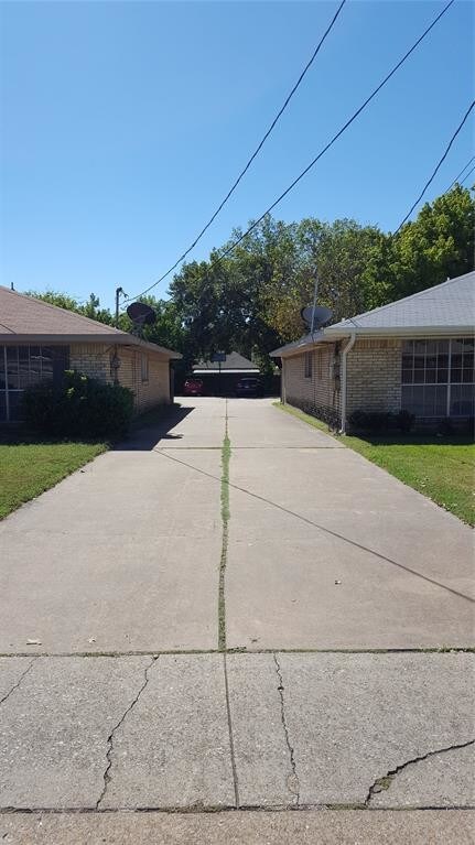 Building Photo - 3036 Conflans Rd