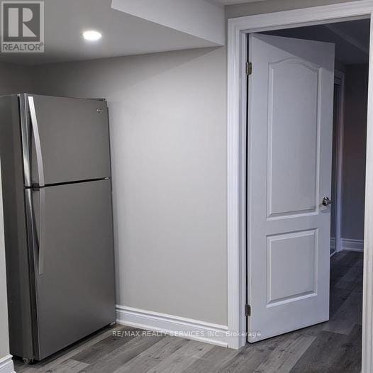 Building Photo - 150 Dells Crescent