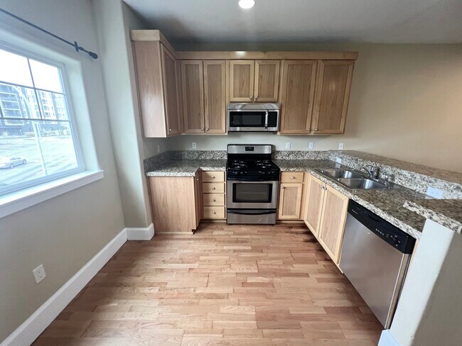 Building Photo - 18465 SW Stepping Stone Dr