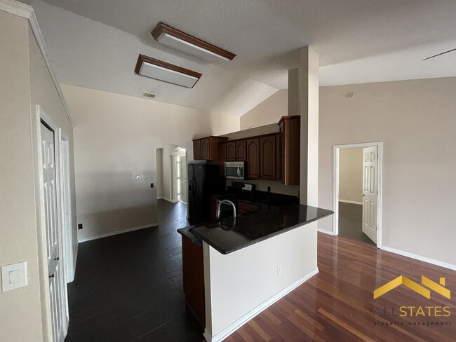 Building Photo - 131 Via Del Sol Dr