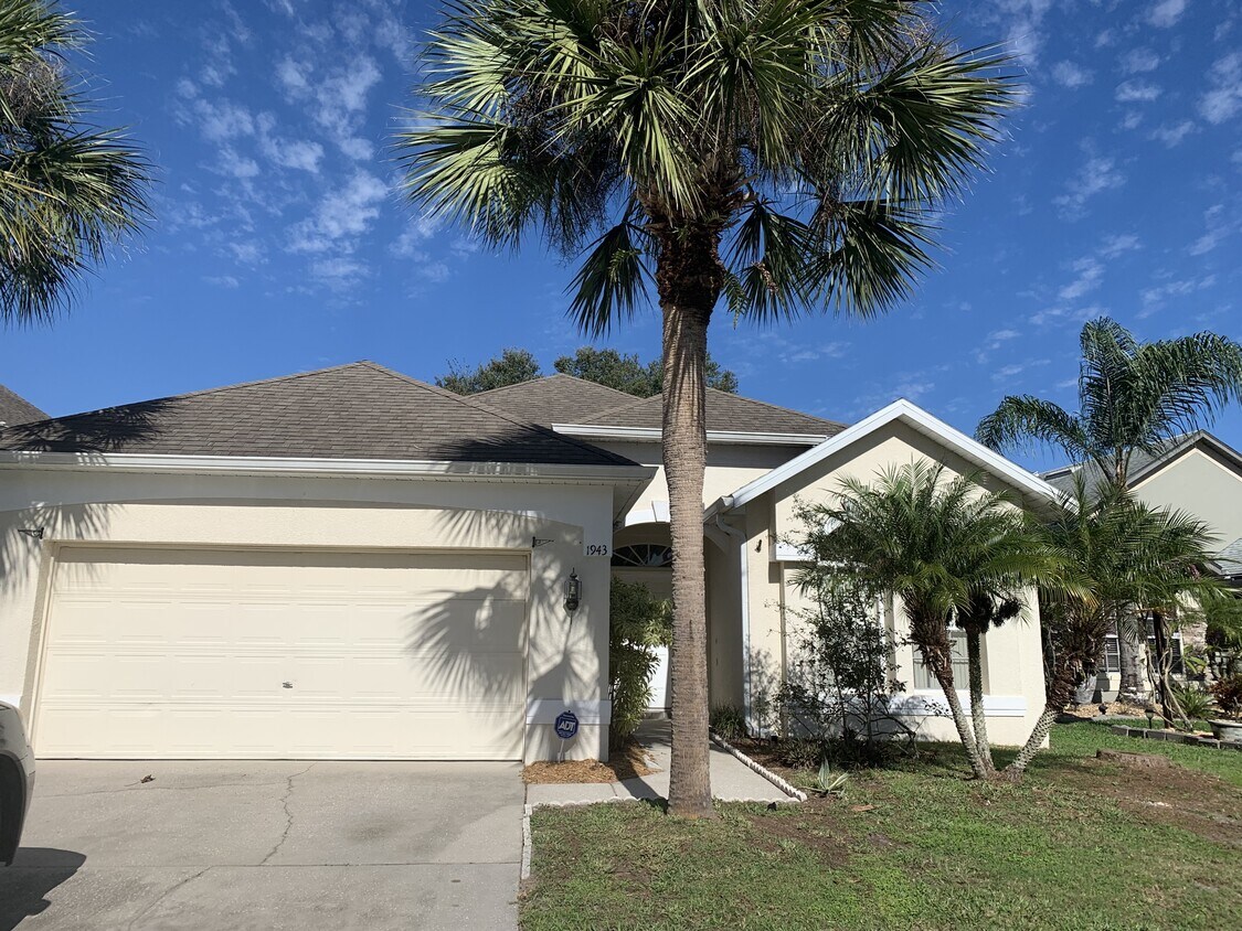 Foto principal - 1943 Willow Wood Dr