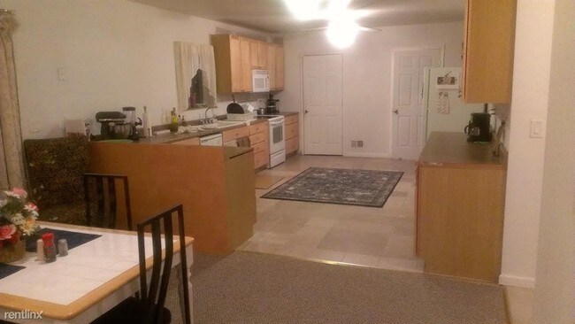Foto del edificio - 6 br, 2.5 bath House - 28799 Elwell Rd