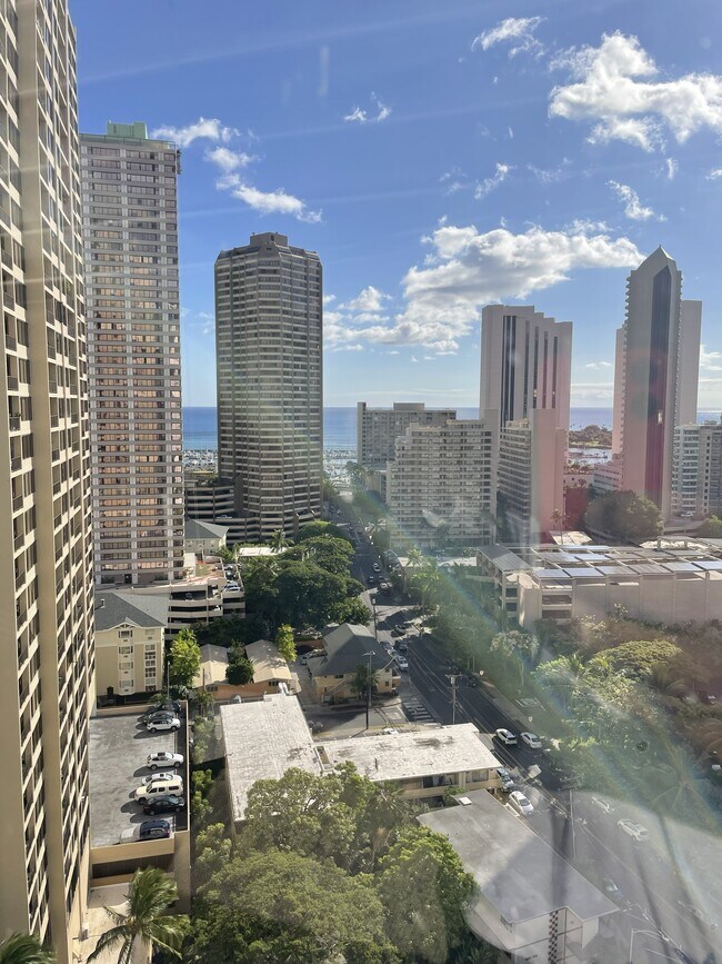 Foto del edificio - 400 Hobron Ln