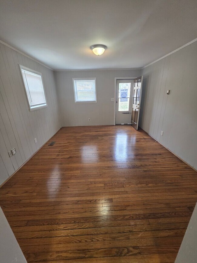 Foto del edificio - 4848 Berl St