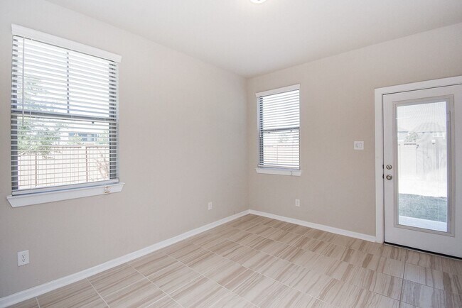 Foto del edificio - 7643 Green Bulrush Wy