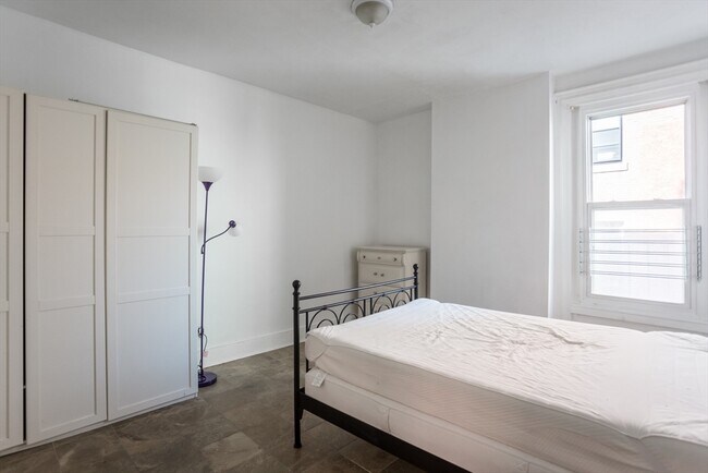 Foto del edificio - 853 Harrison Ave