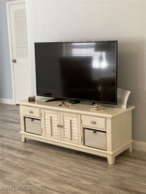 Building Photo - 26705 Little John Ct