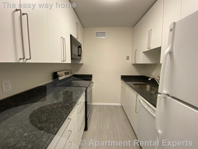 Photo - 1105 Massachusetts Ave Apartment