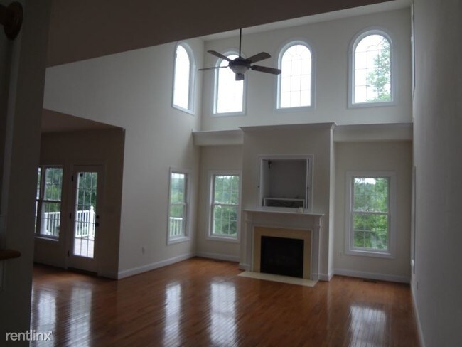 Building Photo - 6 br, 6 bath House - 3007 COVE VIEW LANE