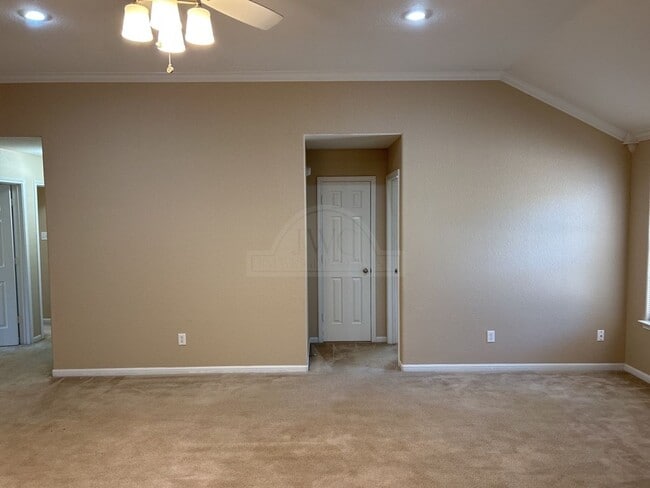 Building Photo - 334 Nolan Ridge Dr