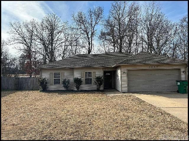 Foto principal - 1027 E Main St