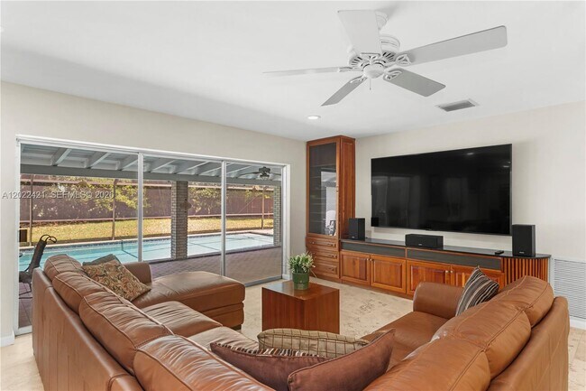 Foto del edificio - 6845 SW 129th Terrace