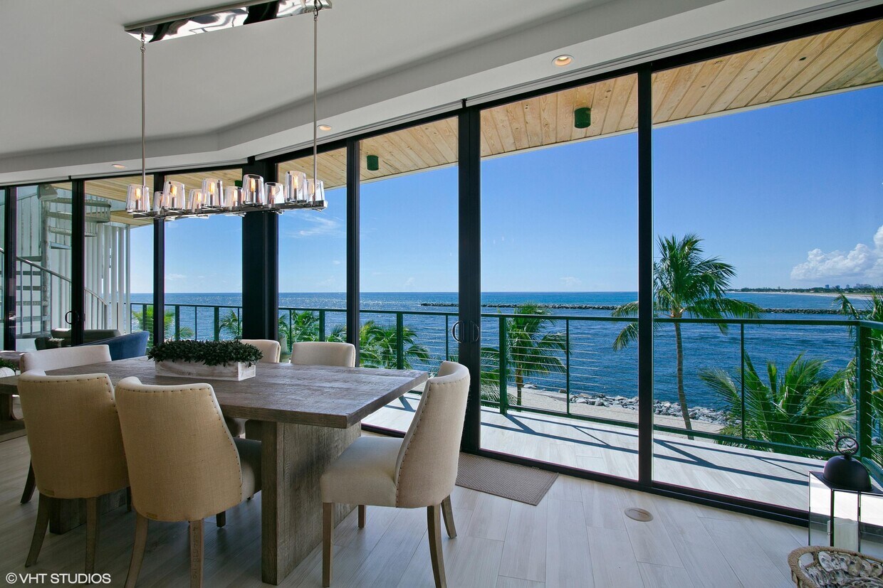 Primary Photo - 106 Inlet Way
