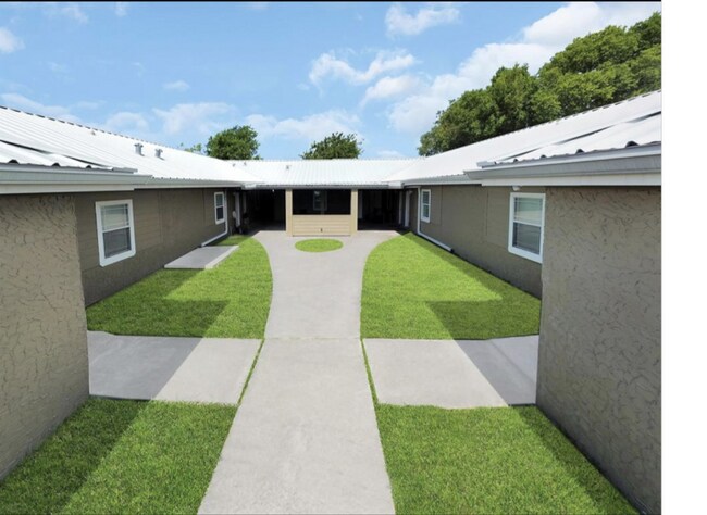 Building Photo - 1102 Ann St