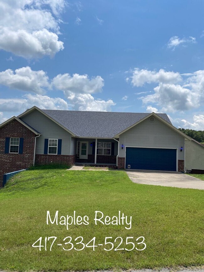 Building Photo - 4 bedroom EXECUTIVE HOME for lease in Bran...
