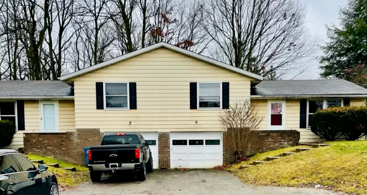 Primary Photo - HALF DUPLEX W/ GARAGE LEX SCHOOLS!