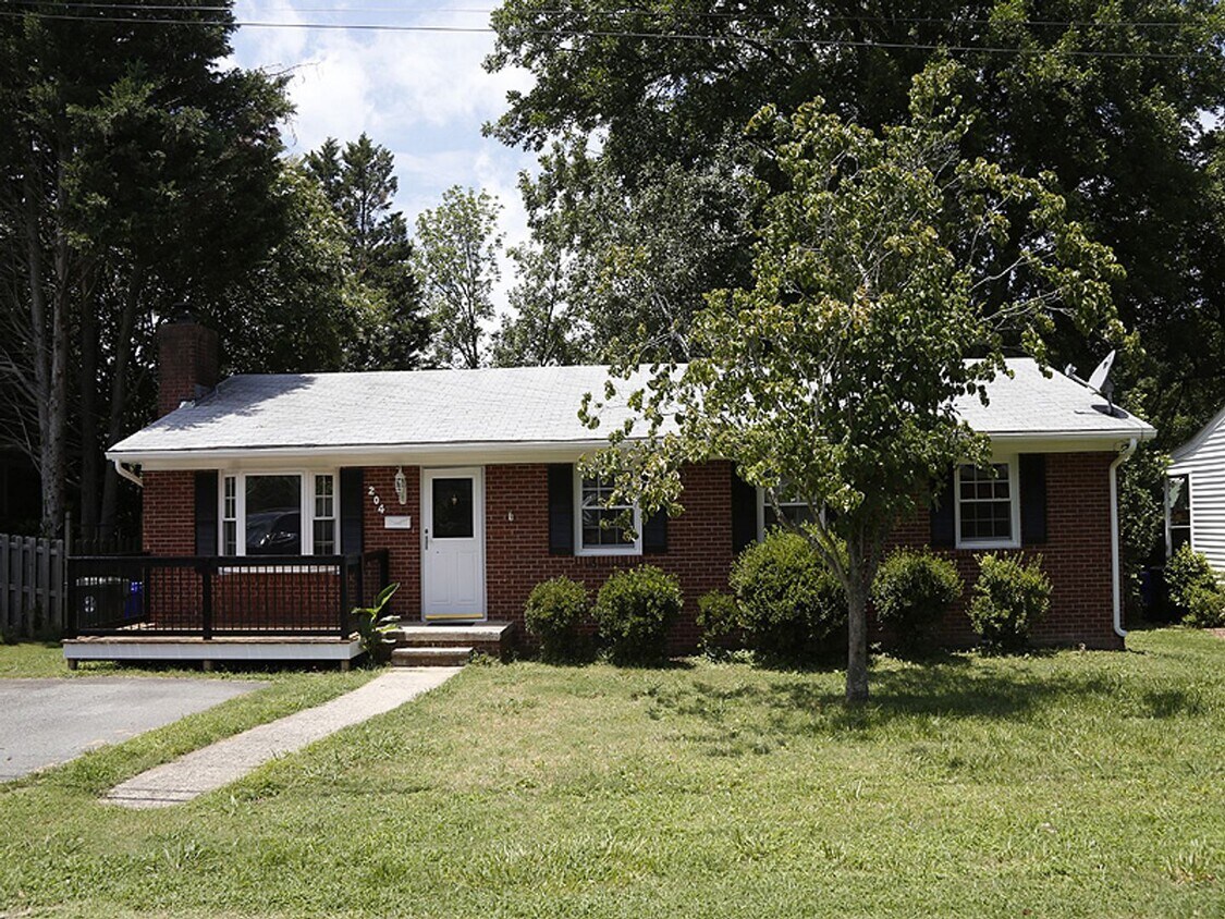 204 S 2nd St, Mebane, NC 27302 House Rental in Mebane, NC